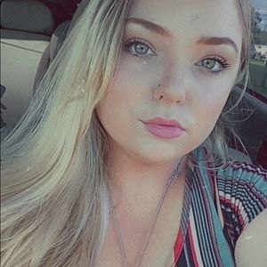 Meet your Posher, Marsha